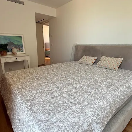 Casa vacanze Petra Vilamoura- Modern Retreat Near Beach, Golf&marina Quarteira